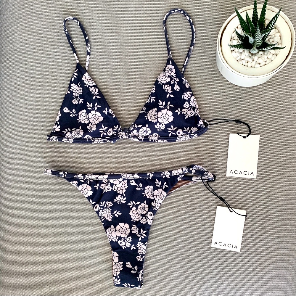 240v BNWT Acacia Swimwear Blossom Set (M/S)